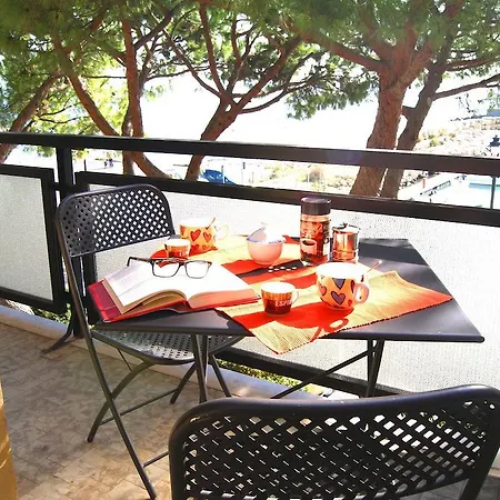 La Terrazza Tra Pini E Mare Διαμέρισμα *